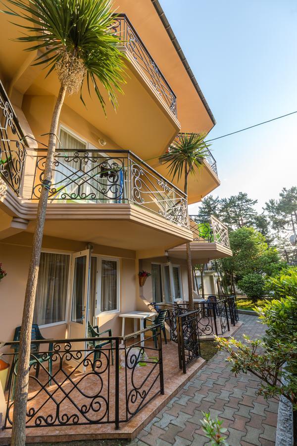 Hotel Simpatia Kobuleti Exterior foto